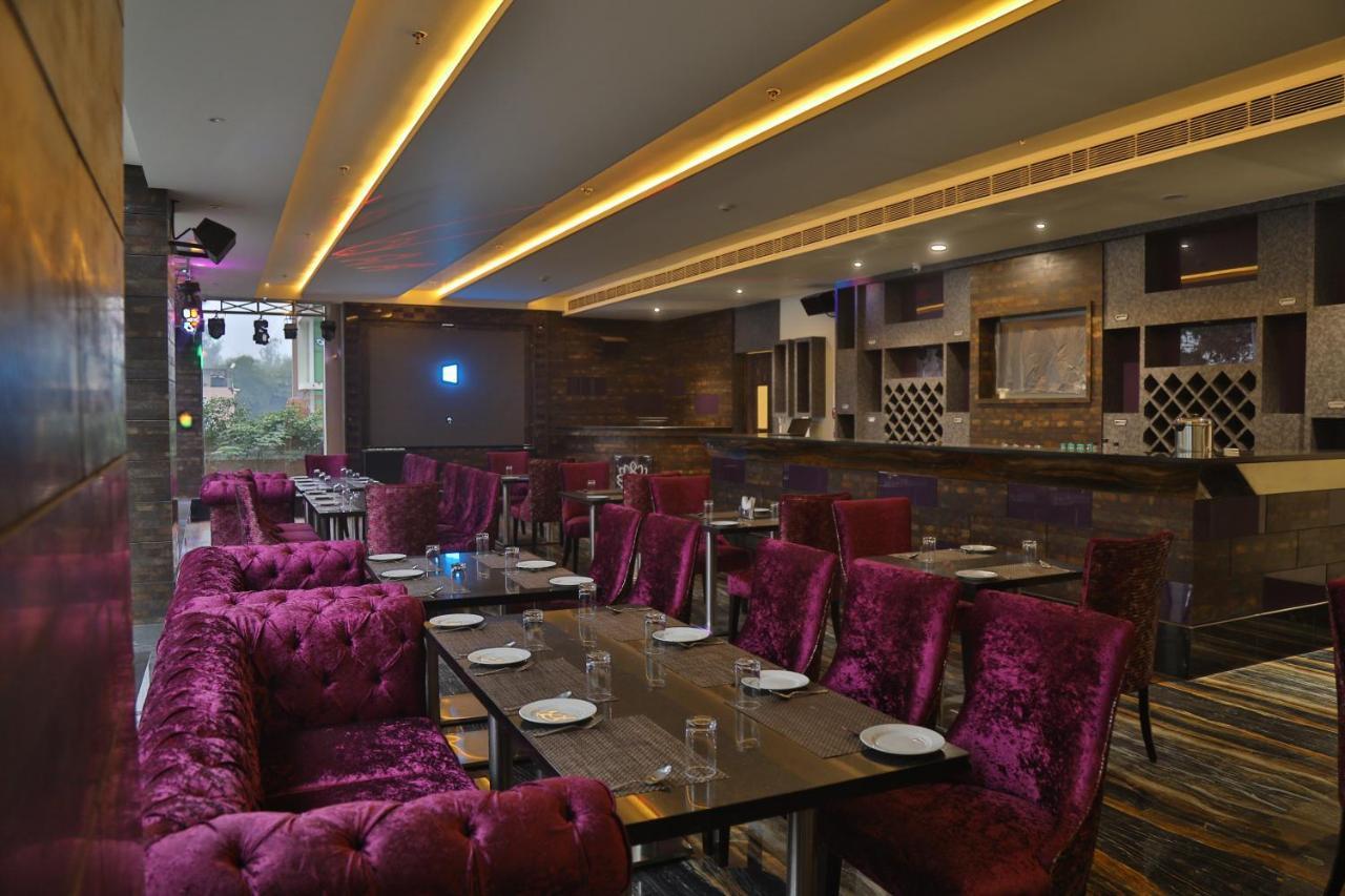 Hotel Aveo By Amatra, Gateway To Corbett Kashipur Esterno foto
