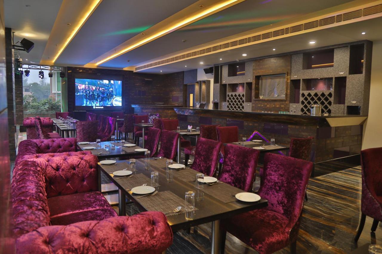 Hotel Aveo By Amatra, Gateway To Corbett Kashipur Esterno foto